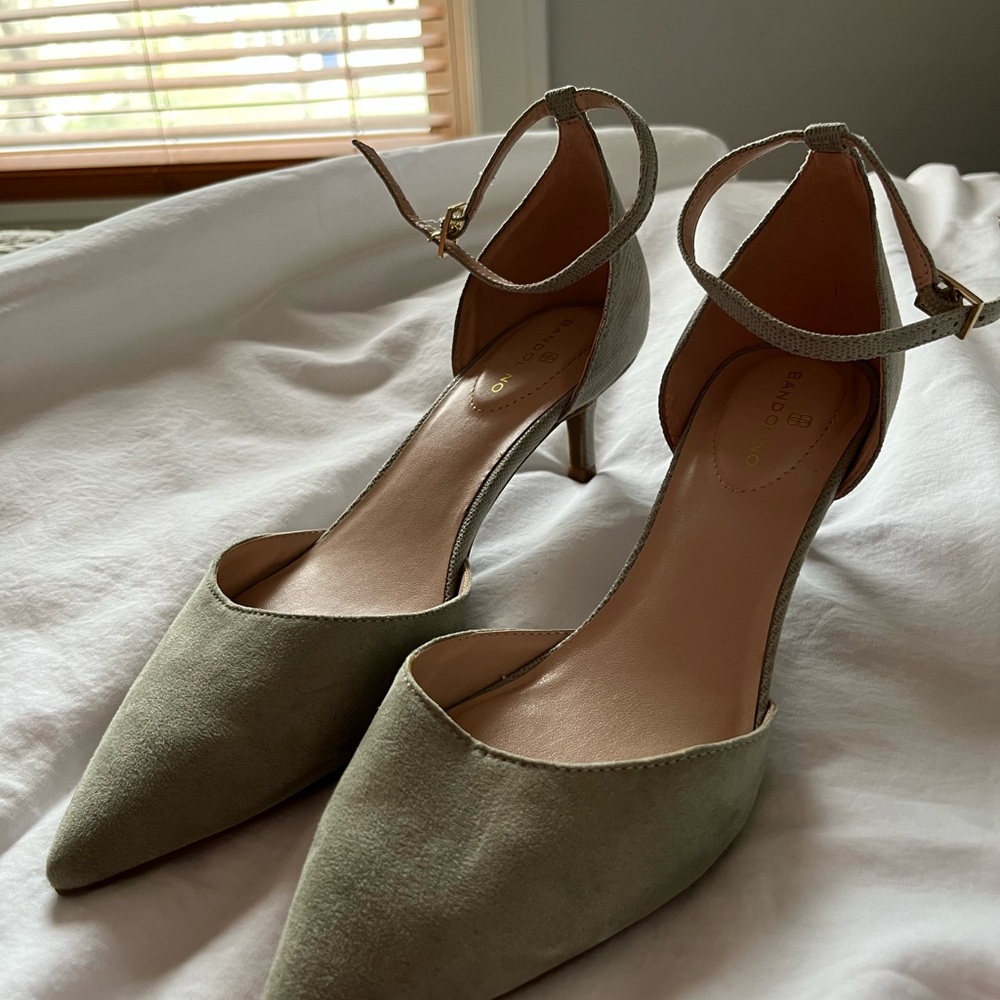 Elegant Women's Ankle Strap Heels